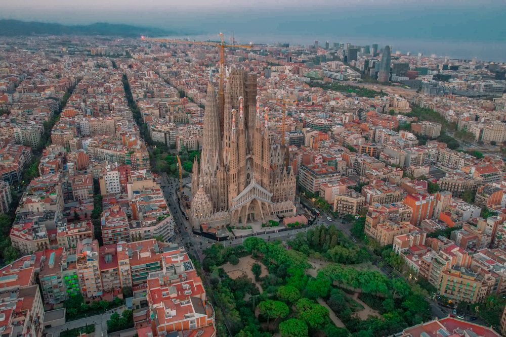 Multiservicios en Barcelona: servicios de limpieza, conserjería y administrativos para empresas que buscan una gestión más eficiente