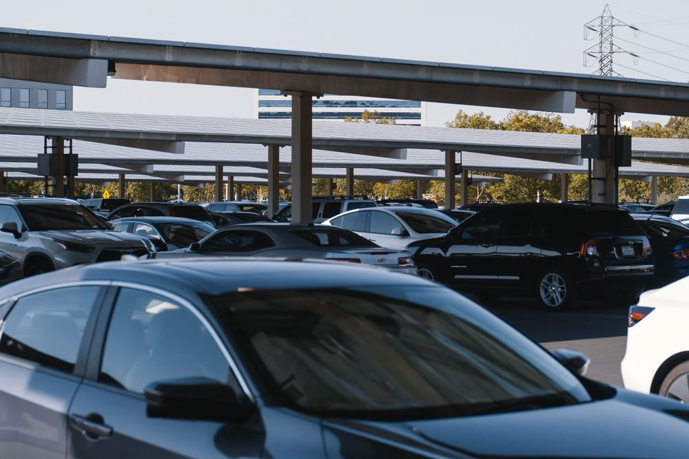 Multiservicios en Barcelona y auxiliar de parking: soluciones profesionales para empresas e instalaciones